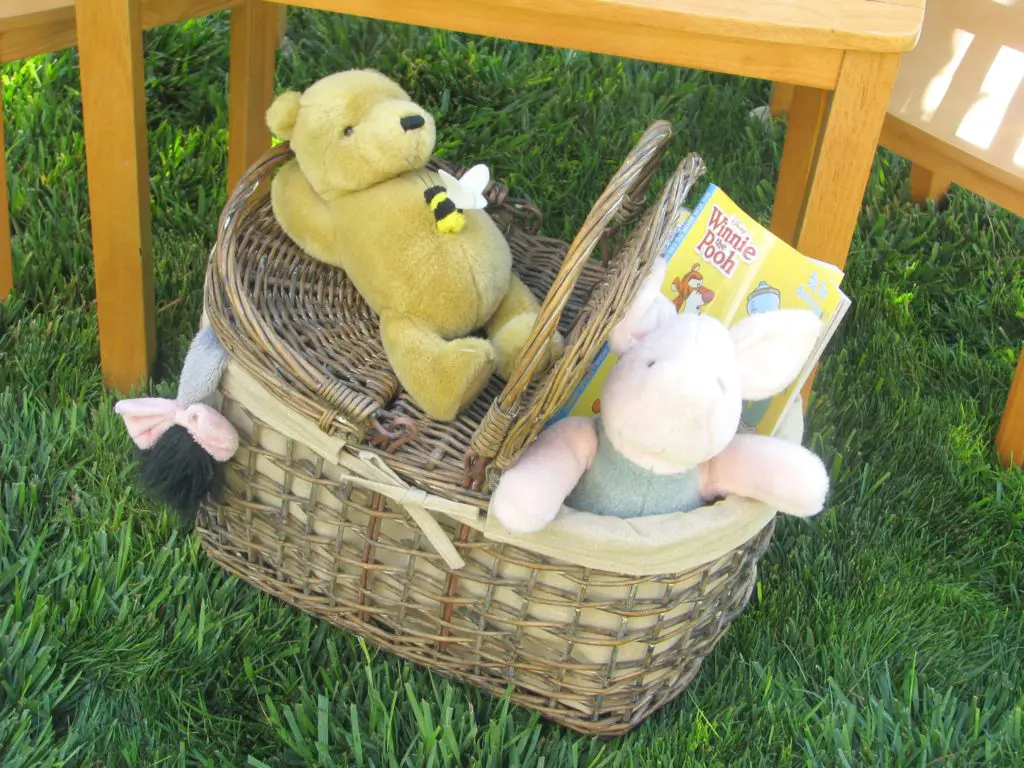 Winnie the Pooh Stuffed Animals - PinkDucky.com
