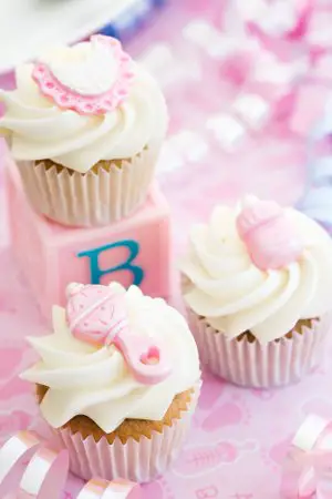 Baby Shower Cakes & Cupcakes